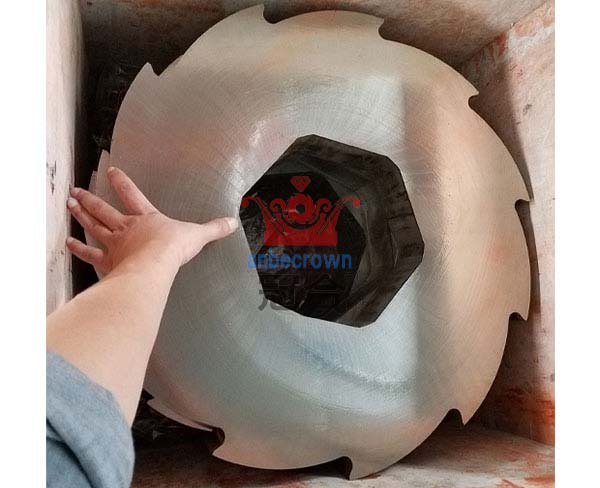 垃圾撕碎機(jī)生產(chǎn)中的安全防護(hù)出了問(wèn)題怎么辦？
